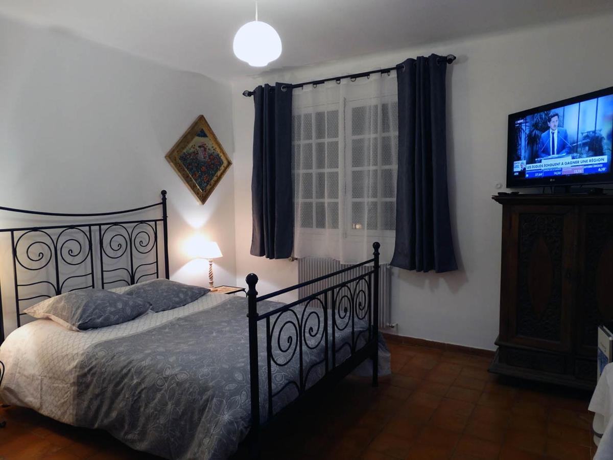 Chambre Dans Propriete La Croix Du Sud Le Pradet Exterior photo